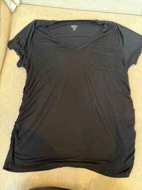 Market & Spruce Maternity Black V-Neck Pocket Tee